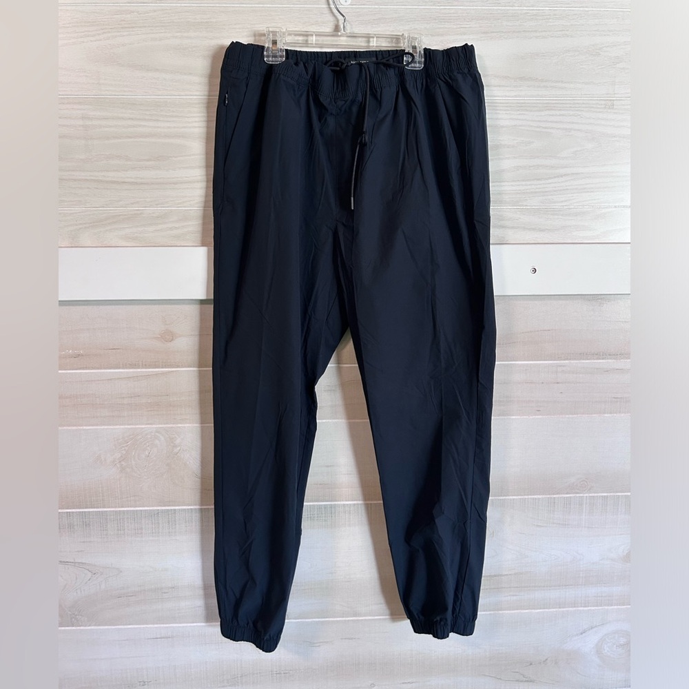 Banana Republic men’s joggers size large